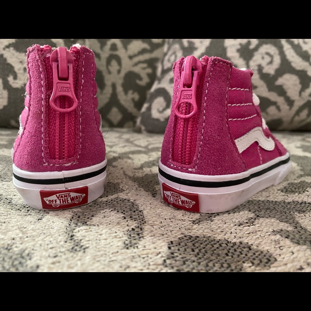 Vans - Picture 4 of 4